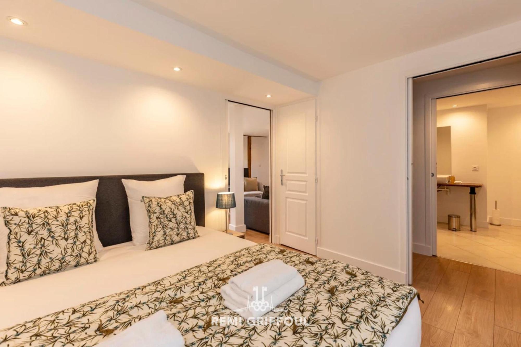 The Duplex Varin Beautiful Apartment & Garden Honfleur 4 People * Honfleur