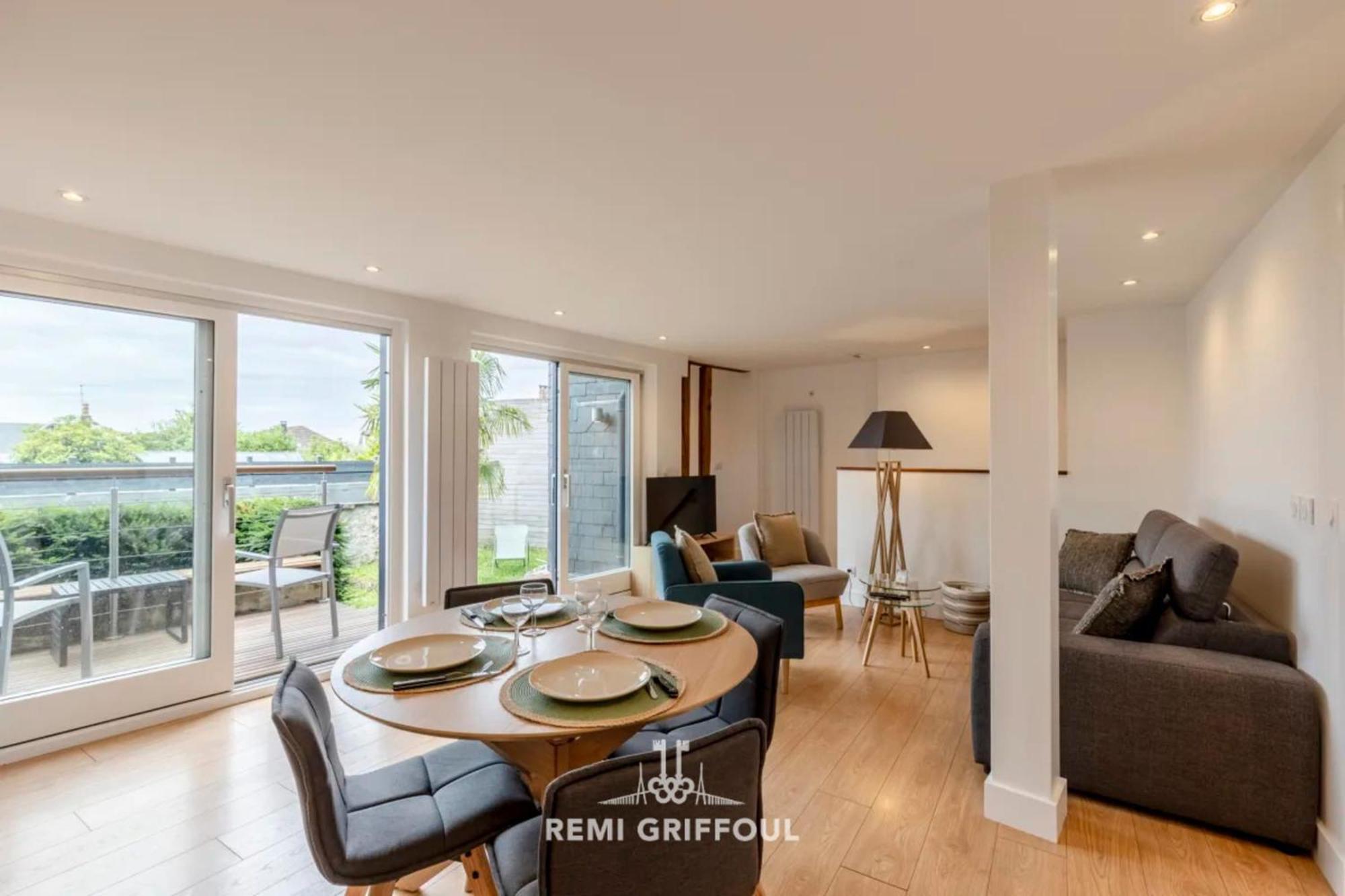 Apartment The Duplex Varin Beautiful Apartment & Garden Honfleur 4 People *