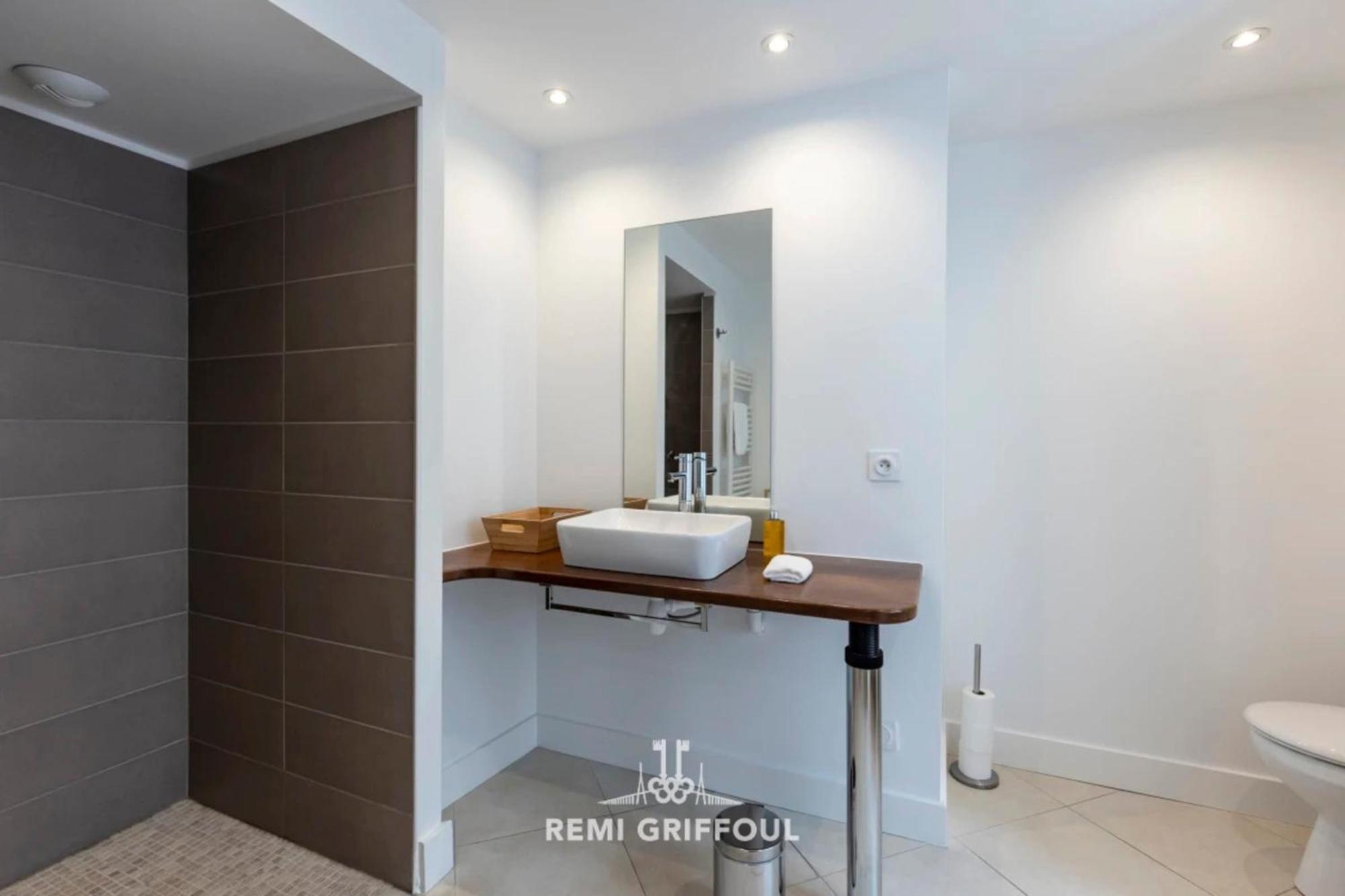 The Duplex Varin Beautiful Apartment & Garden Honfleur 4 People Apartment